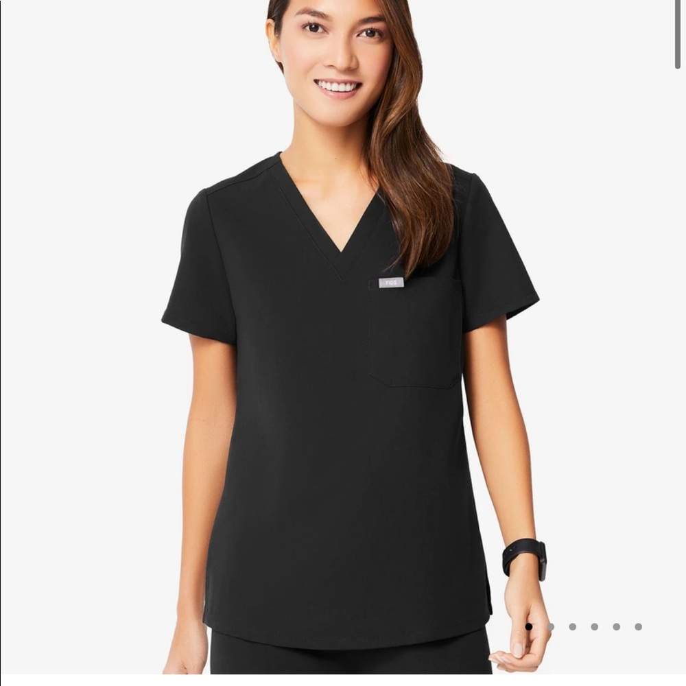 Catarina One Pocket Scrub Top